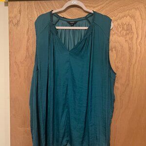 Simply Vera Wang Rust/Coral Tee – Size 4X